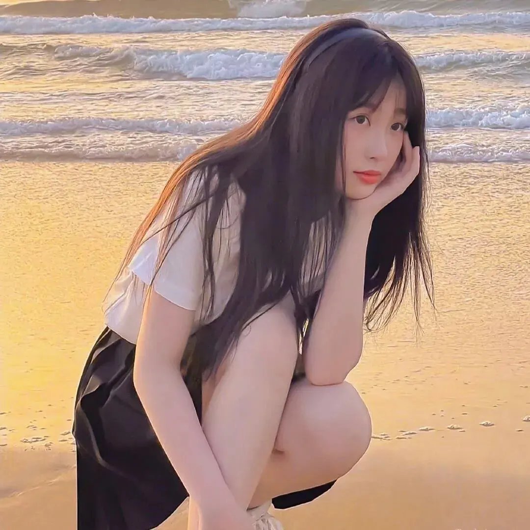 偷偷接吻